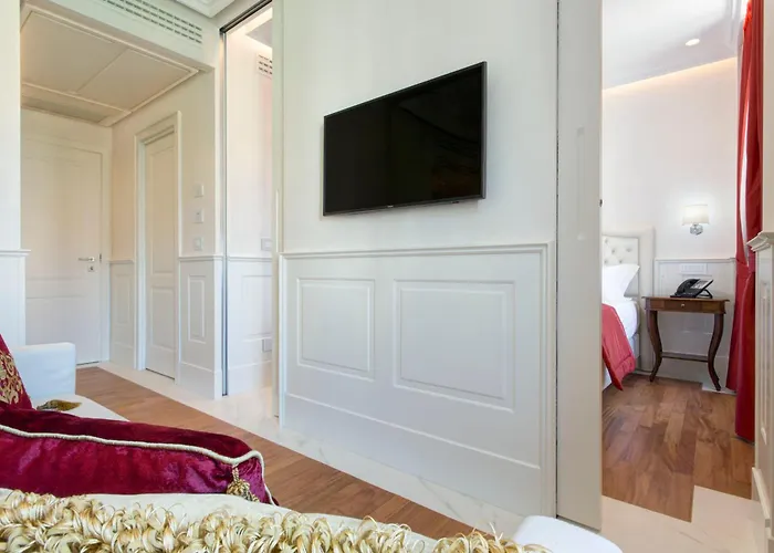 Degli Artisti Otel 4*
