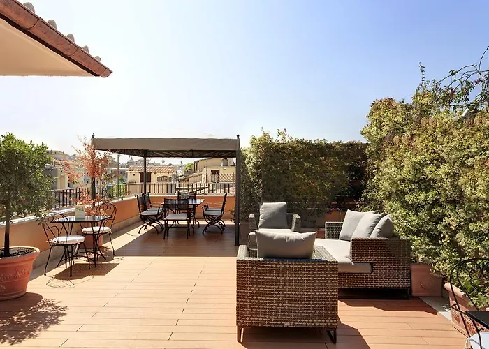 Degli Artisti Otel 4*